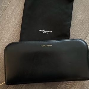 💝HOST PICK💝 SAINT LAURENT Logo Zip around Wallet